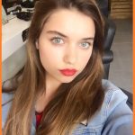 Afra Saraçoğlu Saç Modelleri